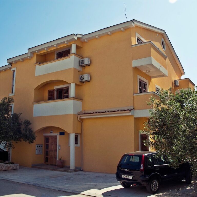 Villa Zubcic Zadar Borik diklo Puntamika region old town sea organ st. donat organ sunset