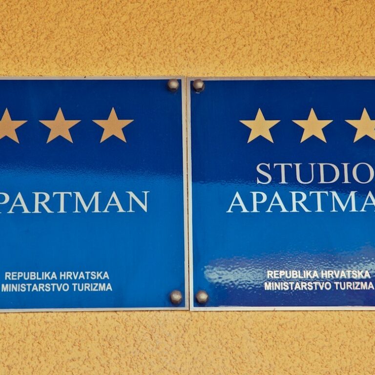 Villa Zubcic Zadar Puntamika Borik Diklo Diklovac Falken Appartment Booking Apartmani house family